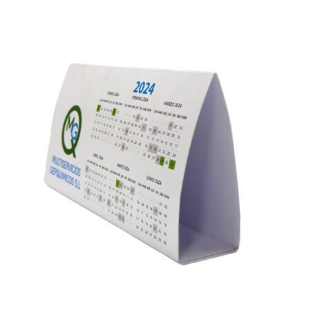 Calendario sobremesa triangular